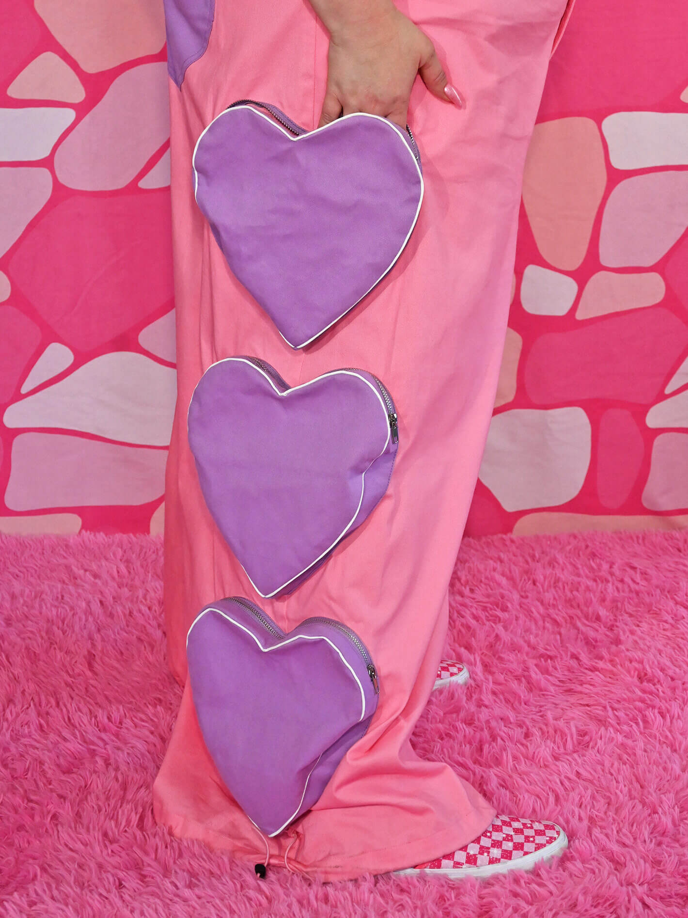 Bubblegum heart pocket plus size cargo pants.