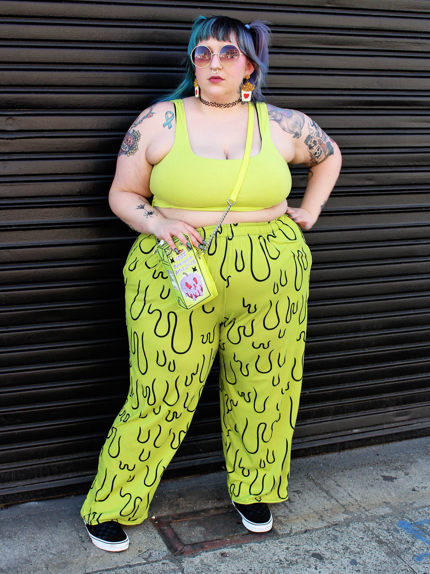 Green plus size slime pants.