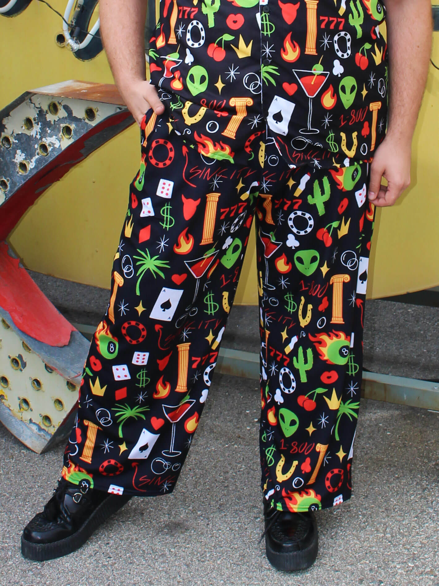 Plus size retro Vegas rockabilly pants.