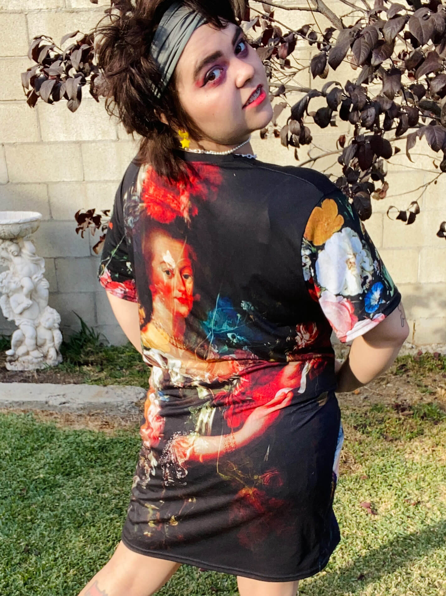 Classical painting plus size dress.