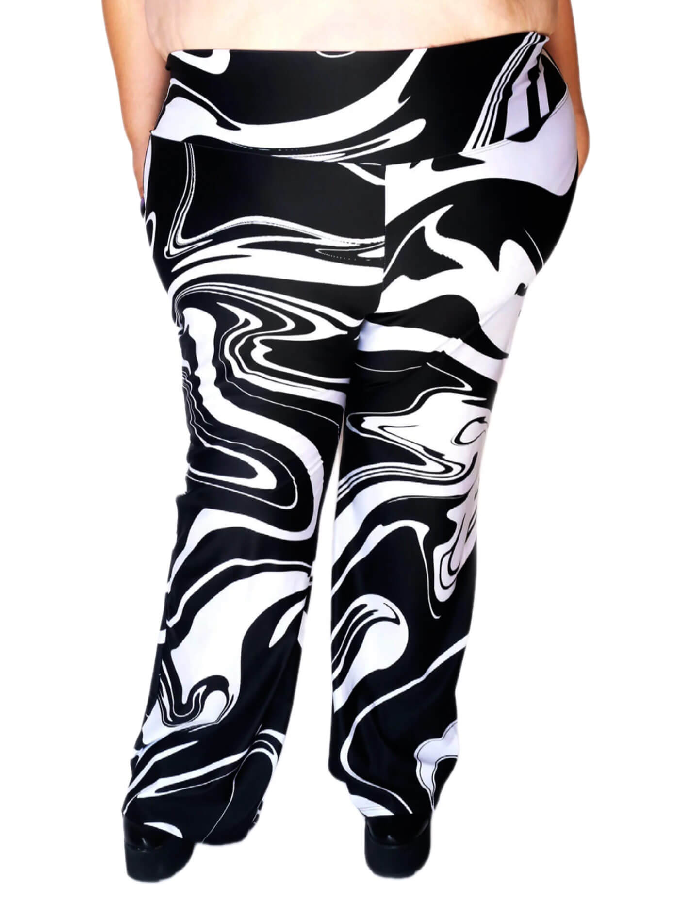 Marble plus size goth flare leggings.