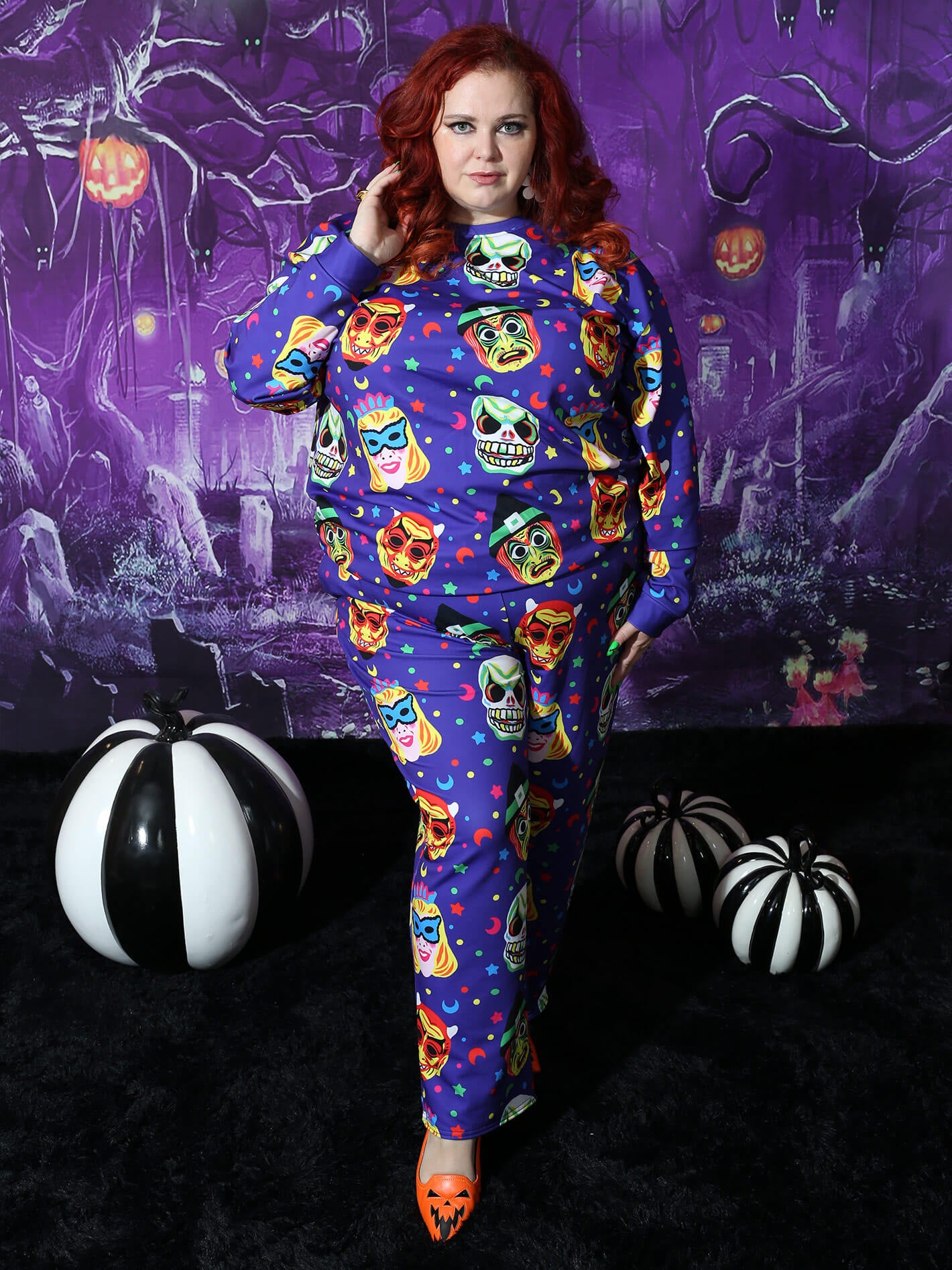 Plus size Halloween loungewear set.