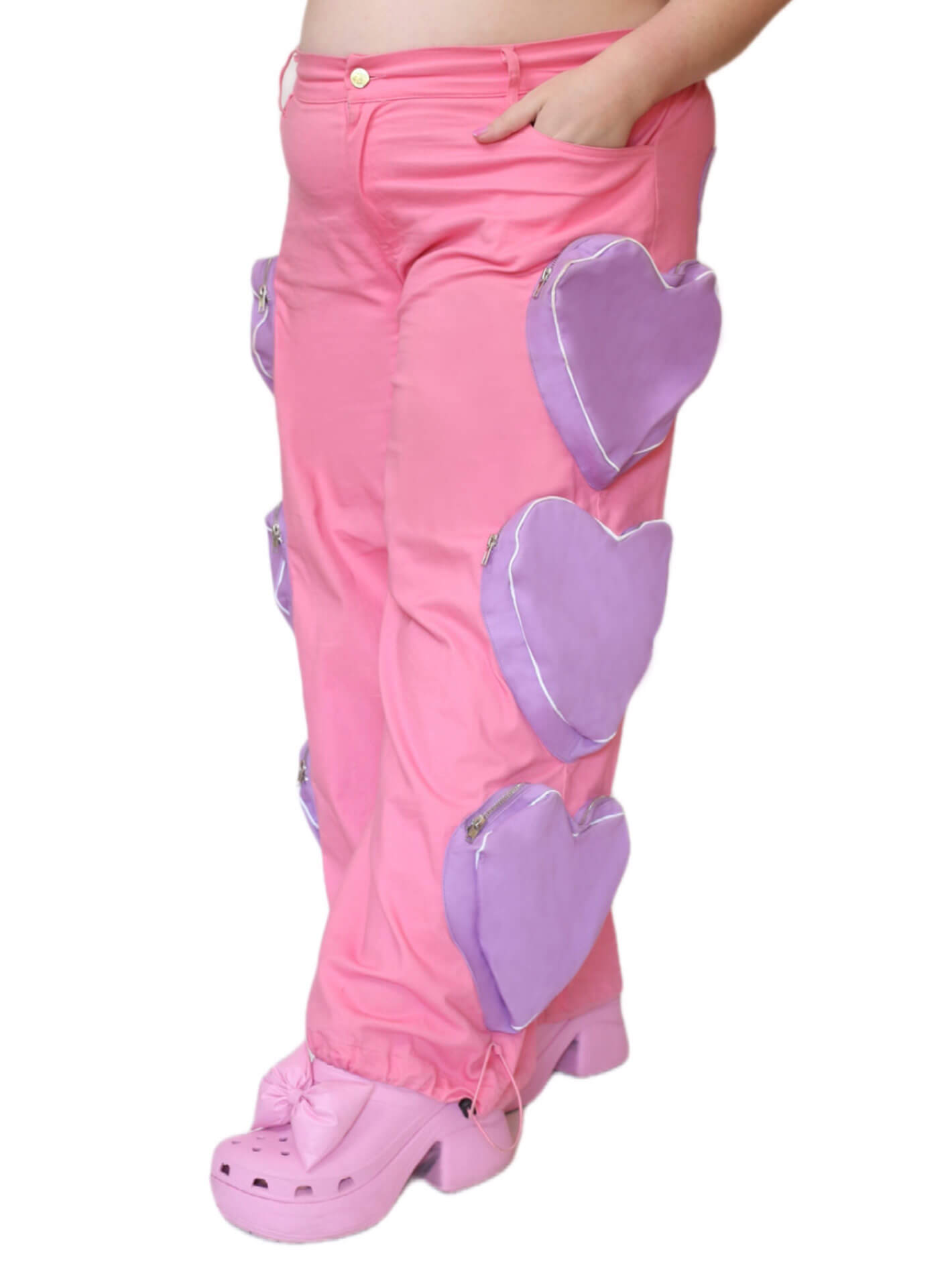 Plus size pink cargo pants.