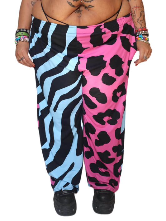 Plus size punk wide leg pants.