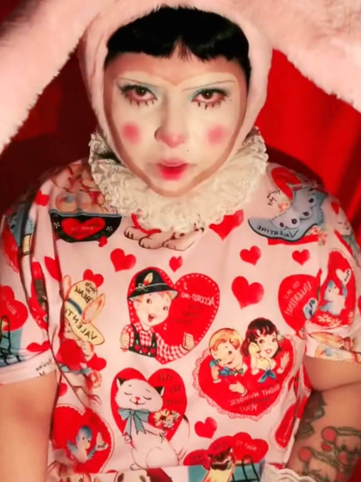 Livingdeaddoll wearing our limited edition kitschy valentine t-shirt dress.