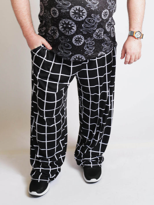 Black grid plus size pants.