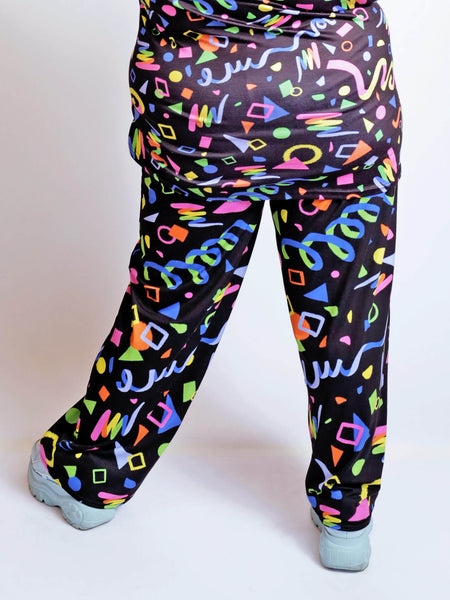 Retro 90s plus size pants.
